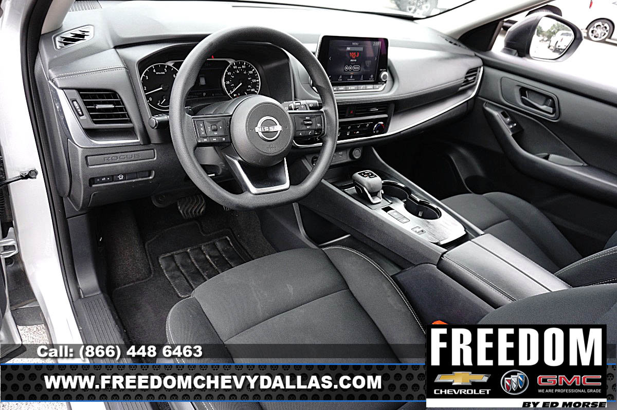 Used 2024 Nissan Rogue S FWD image 6