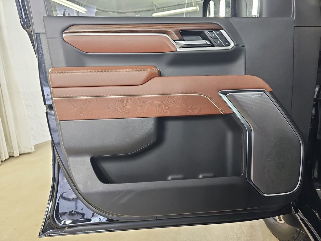 Certified 2025 GMC Sierra 2500 Denali Ultimate AWD/4WD image 31