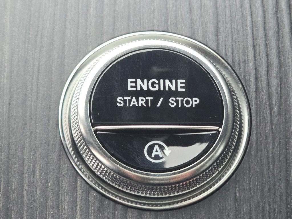 New 2026 Mercedes-Benz GLC 300 4MATIC image 36