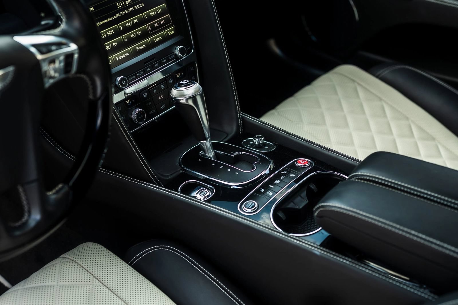 Used 2017 Bentley Flying Spur S V8 AWD/4WD image 28