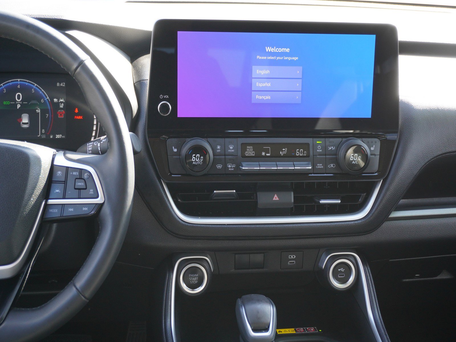 Used 2025 Toyota Grand Highlander AWD image 18