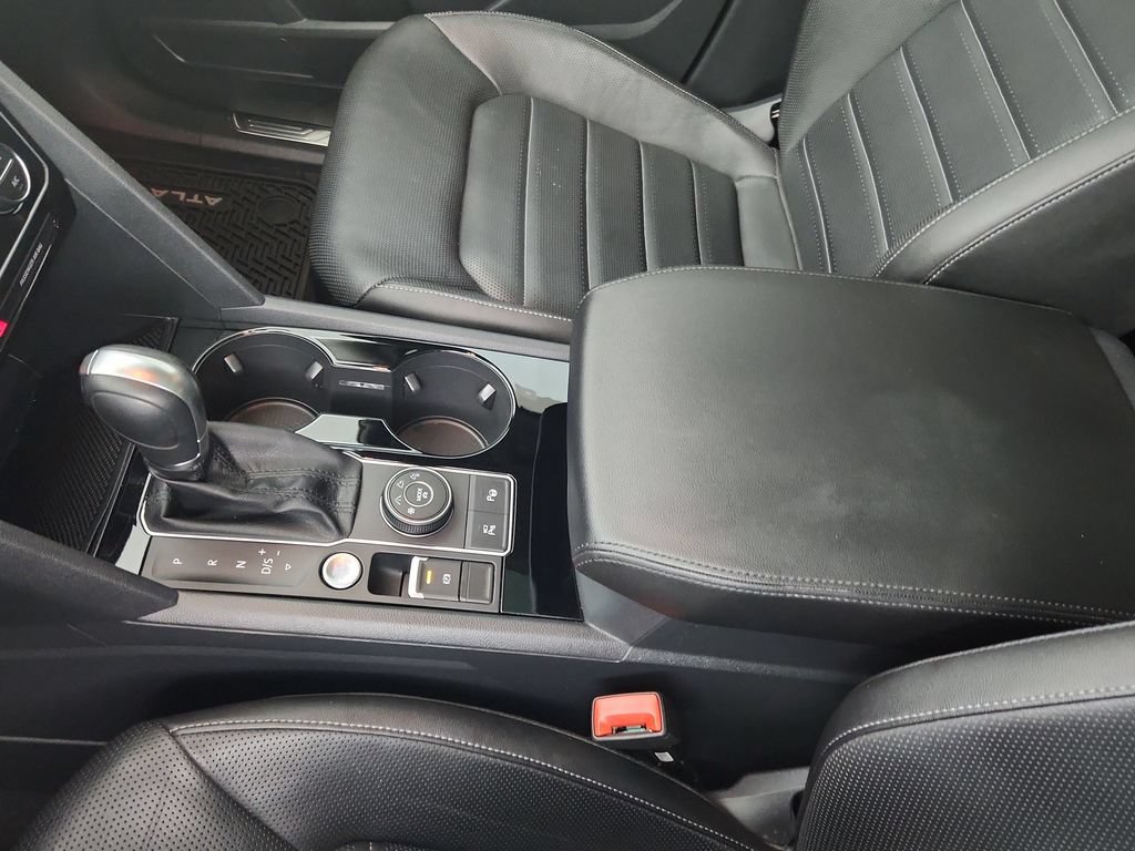 Used 2018 Volkswagen Atlas SEL Premium AWD/4WD image 31