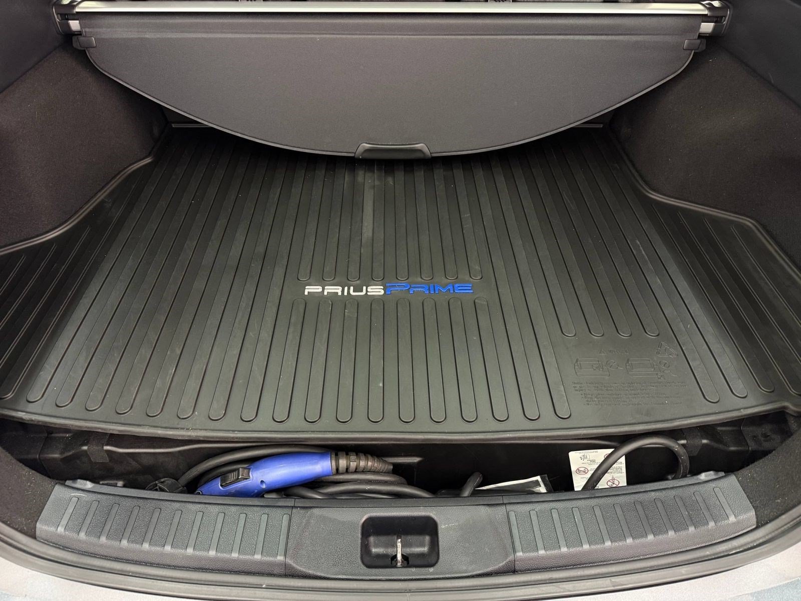 Used 2017 Toyota Prius Prime Advanced FWD image 19