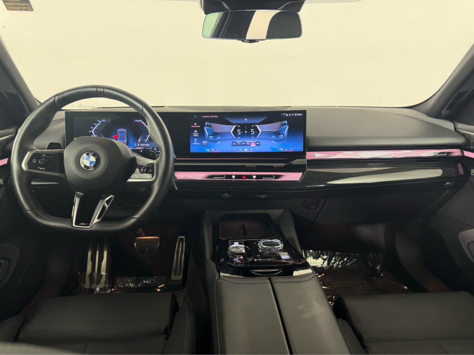 Used 2024 BMW 540i xDrive w/ Executive Package AWD/4WD image 11