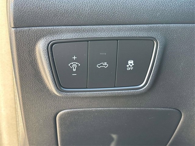 Certified 2024 Hyundai Santa Cruz SEL image 16