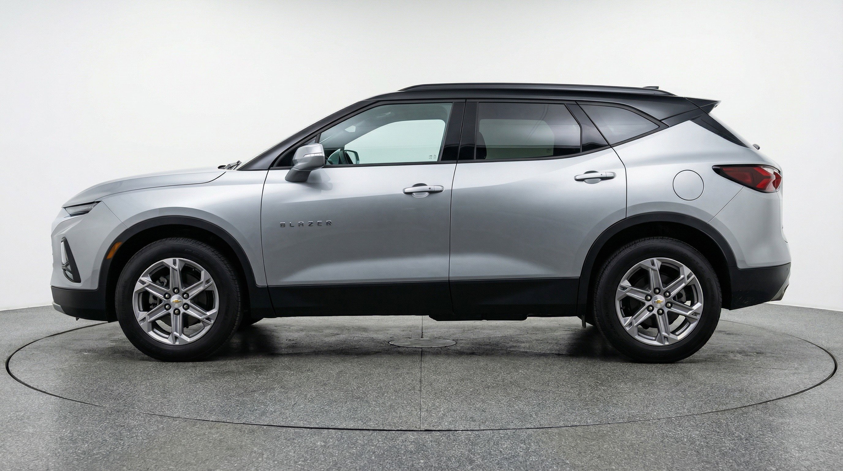 Used 2025 Chevrolet Blazer LT image 5