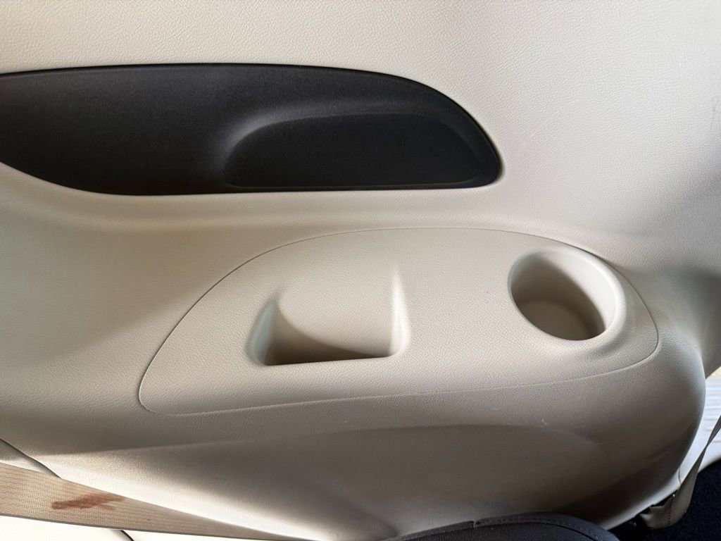 Used 2018 Chrysler Pacifica Touring Plus image 21