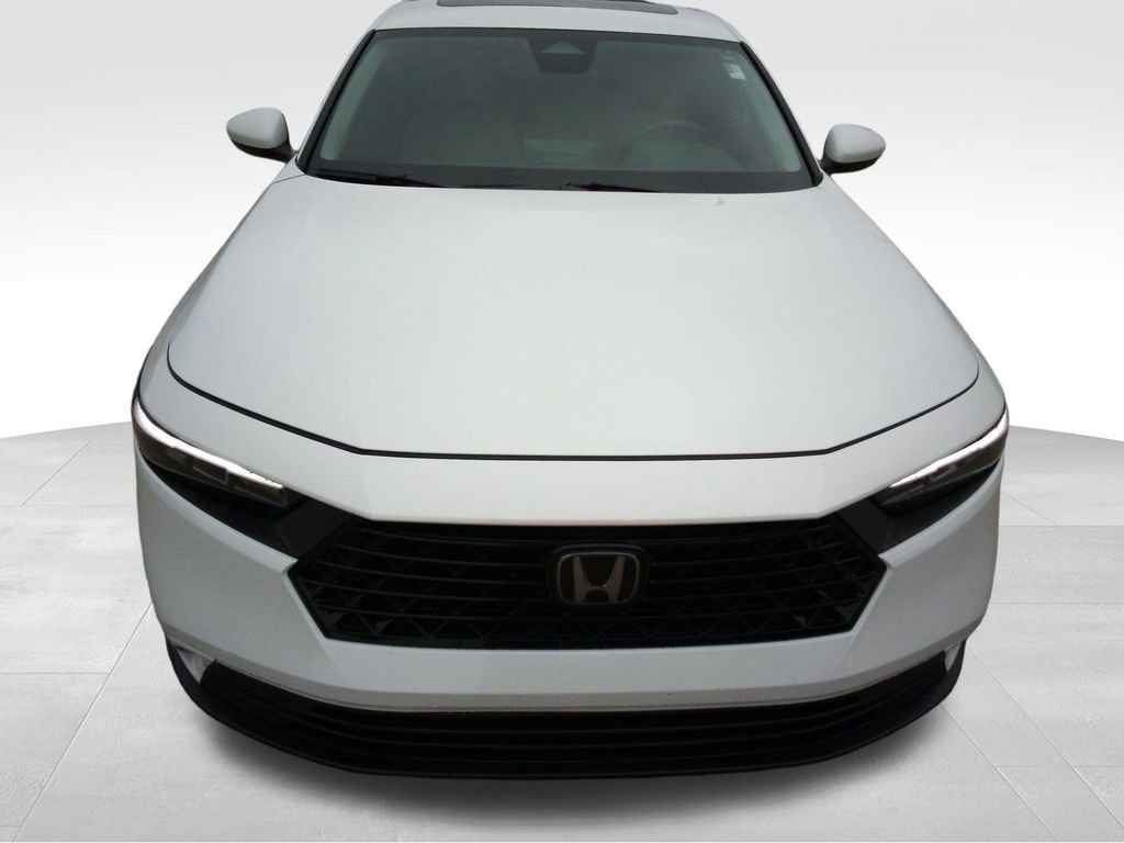 Used 2023 Honda Accord EX image 8