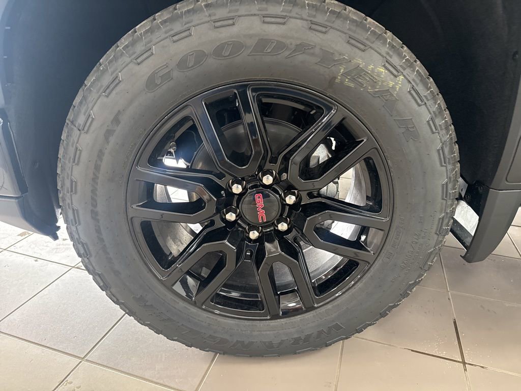 Used 2026 GMC Sierra 1500 Elevation AWD/4WD image 8