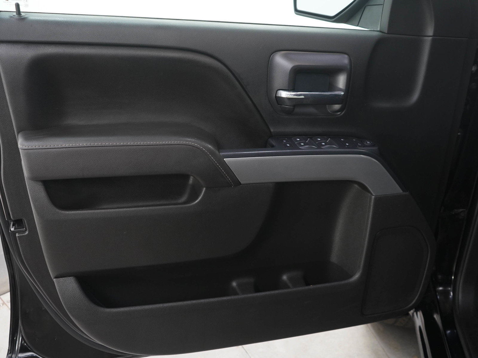 Used 2017 Chevrolet Silverado 1500 LT w/ All Star Edition AWD/4WD image 20