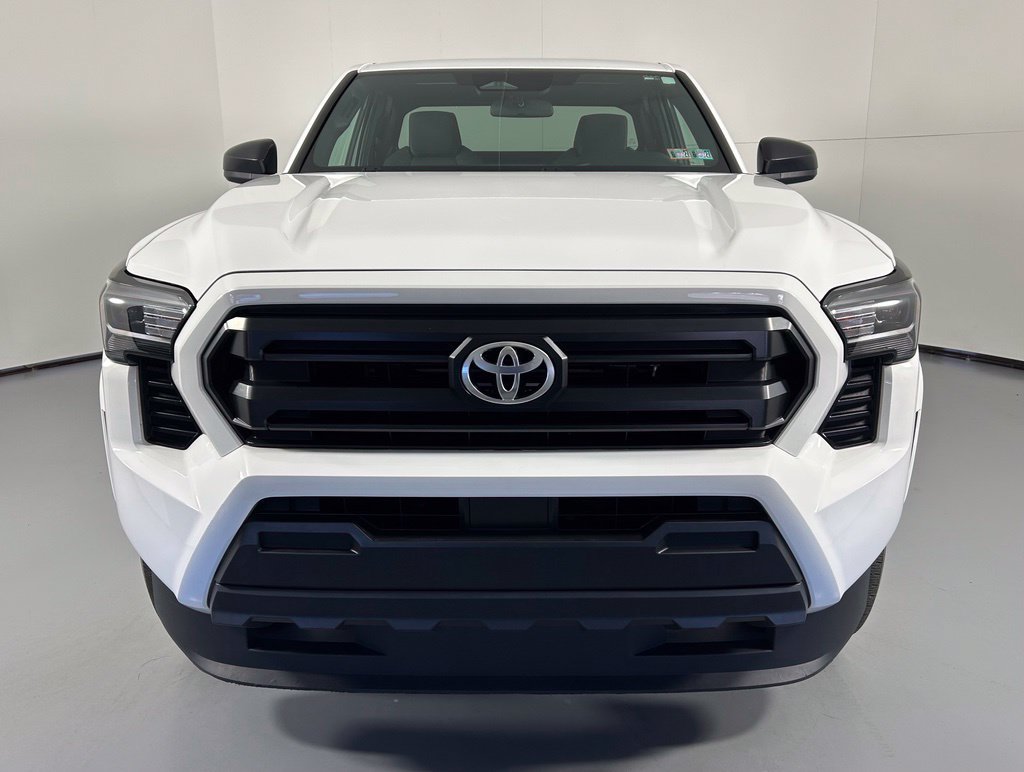 Used 2025 Toyota Tacoma SR RWD image 2