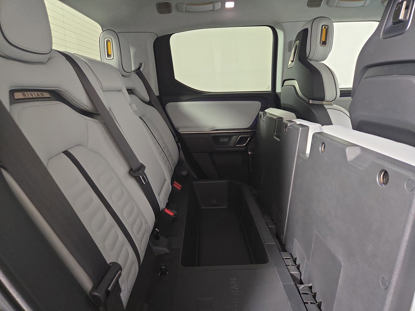 Used 2023 Rivian R1T Adventure AWD/4WD image 24