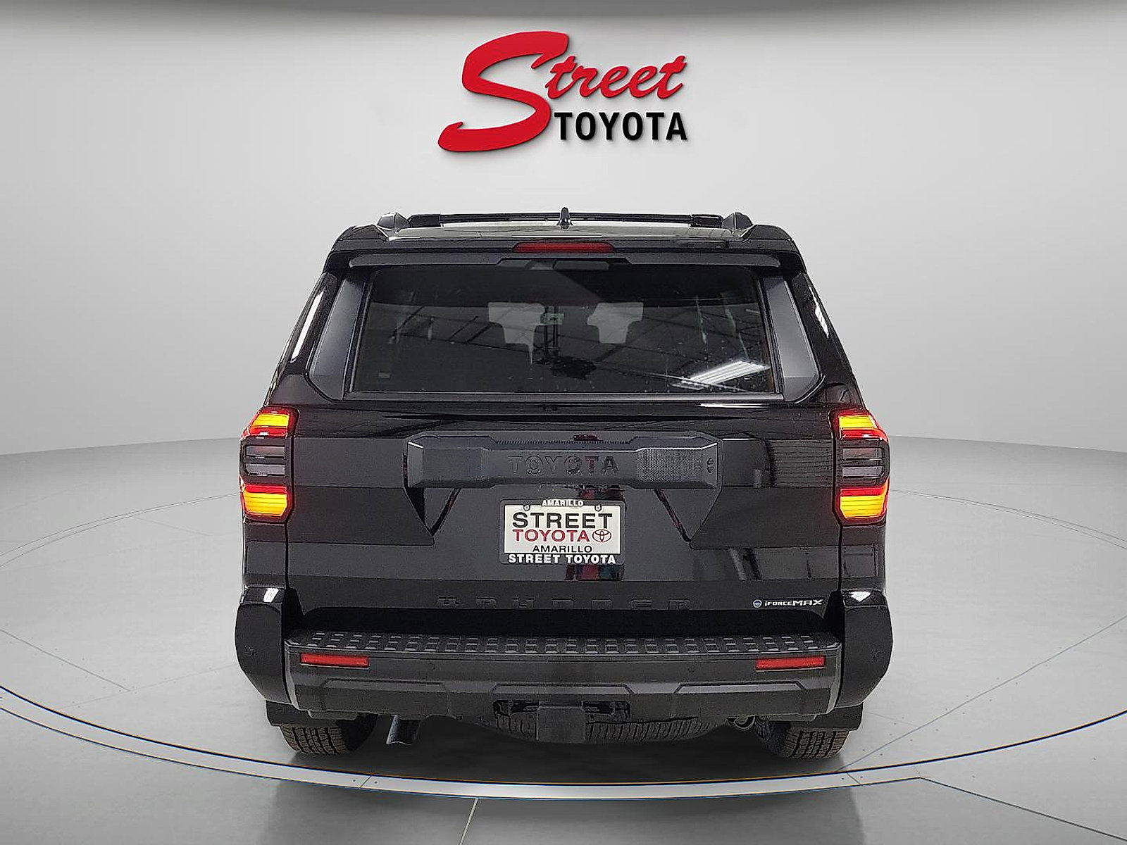 Certified 2025 Toyota 4Runner TRD Off-Road image 3