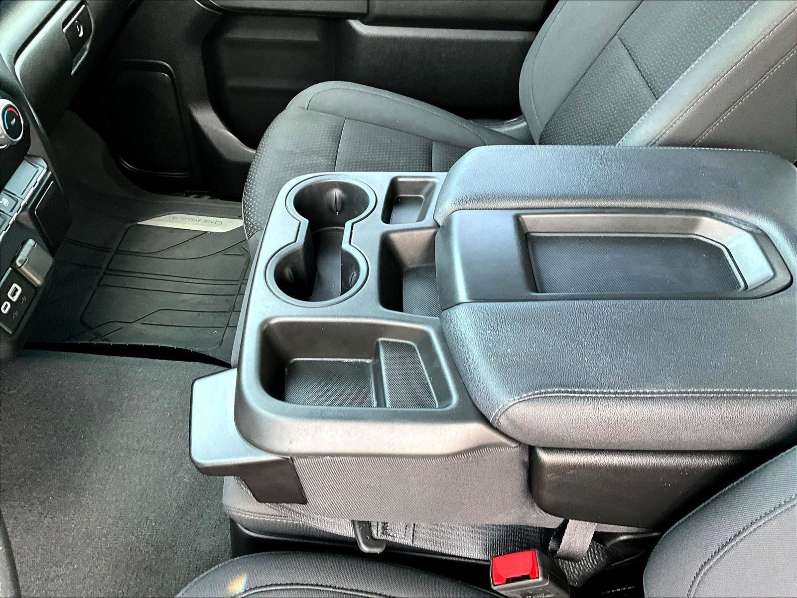 Used 2024 Chevrolet Silverado 2500 Custom AWD/4WD image 17