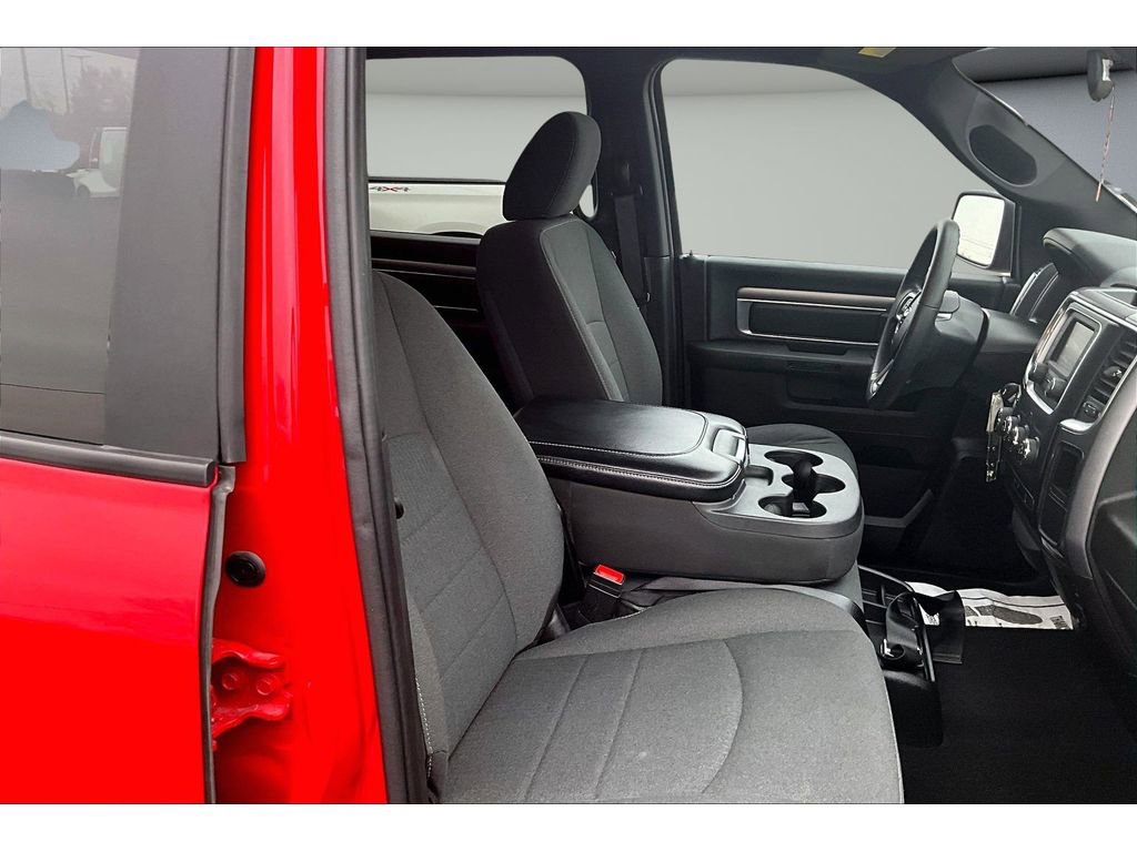 Used 2024 RAM 1500 Classic Warlock image 9