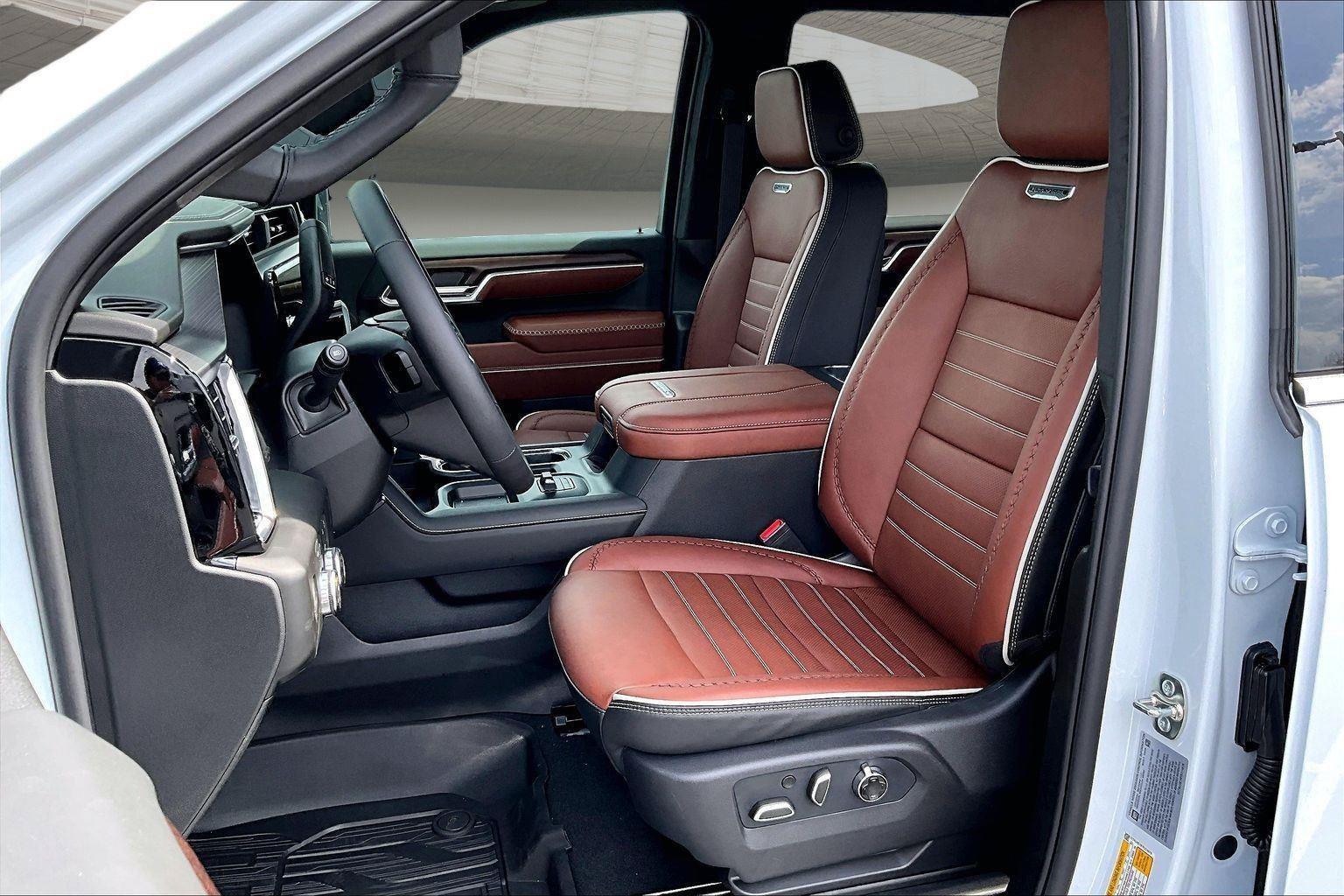 New 2026 GMC Sierra 2500 Denali Ultimate AWD/4WD image 31