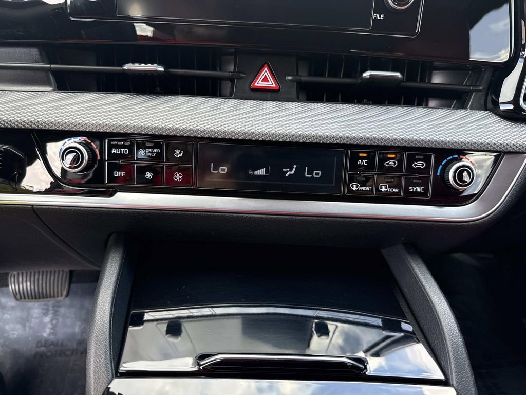 Used 2023 Kia Sportage LX FWD image 29