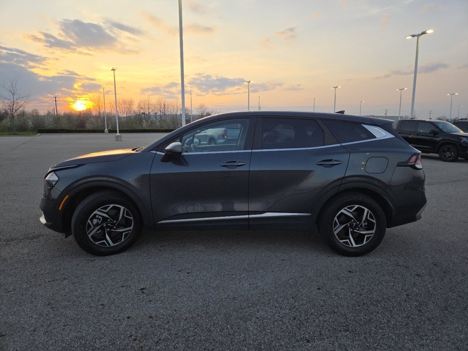 Used 2023 Kia Sportage LX image 13