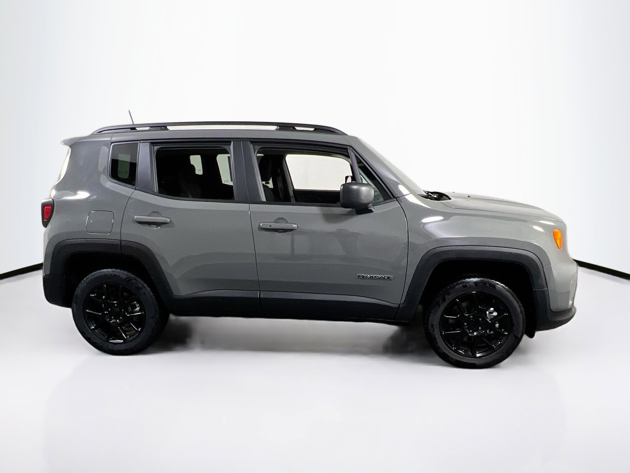 Used 2022 Jeep Renegade Latitude w/ Convenience Group AWD/4WD image 4