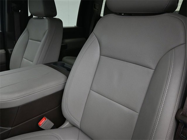 Used 2023 Chevrolet Silverado 3500 LTZ w/ LTZ Convenience Package image 17