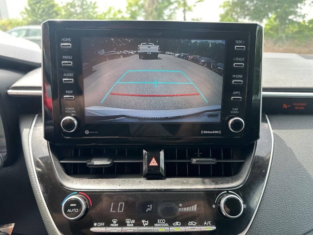 Used 2021 Toyota Corolla LE image 29