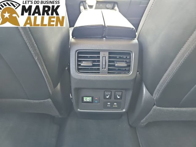 Used 2023 Nissan Rogue Platinum AWD/4WD image 22