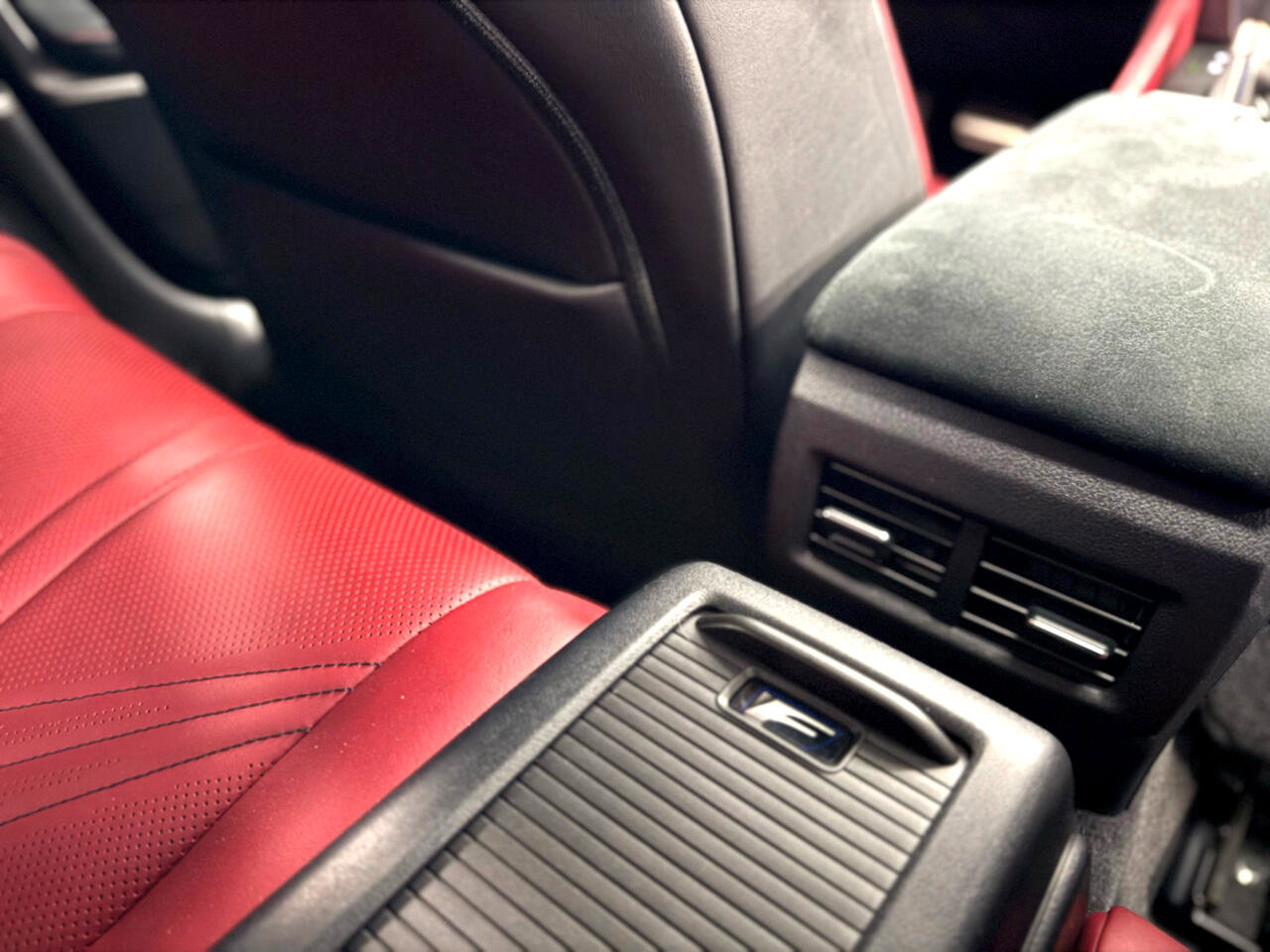 Used 2017 Lexus RC F image 17