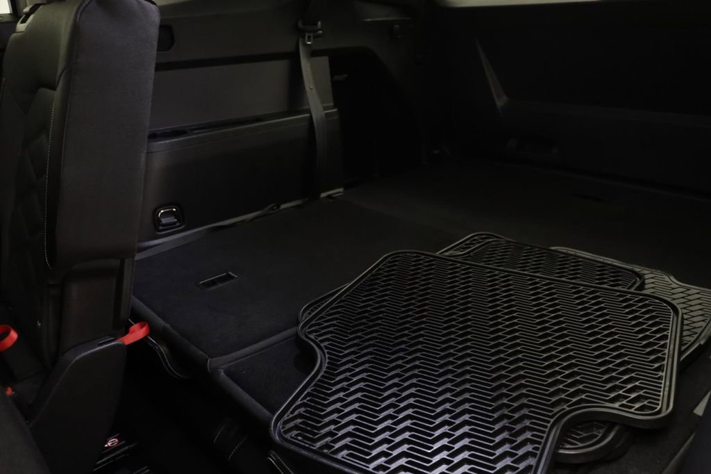 Used 2025 Volkswagen Atlas SE w/ Black Wheel Package image 13