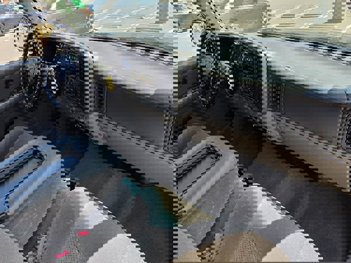 Used 2005 Chevrolet Avalanche Z71 w/ Preferred Equipment Group image 8