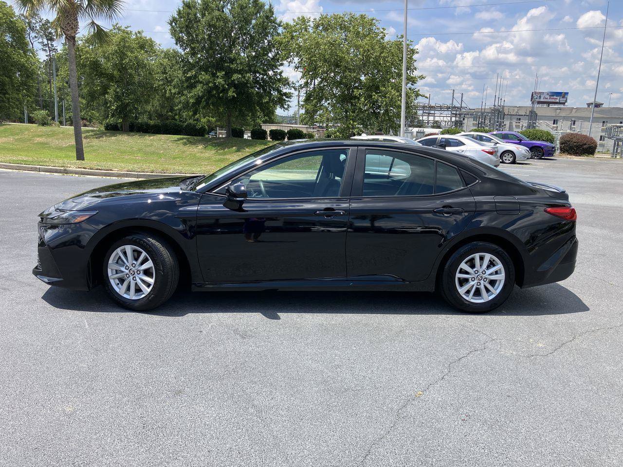 Used 2026 Toyota Camry LE w/ Convenience Package FWD image 2