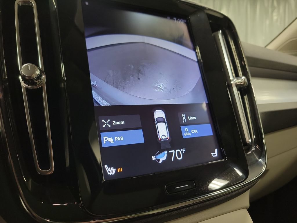 Used 2020 Volvo XC40 T5 Momentum w/ Protection Package Premier AWD/4WD image 21