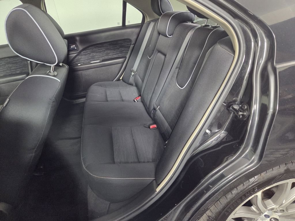 Used 2011 Ford Fusion SE w/ Appearance Pkg image 22