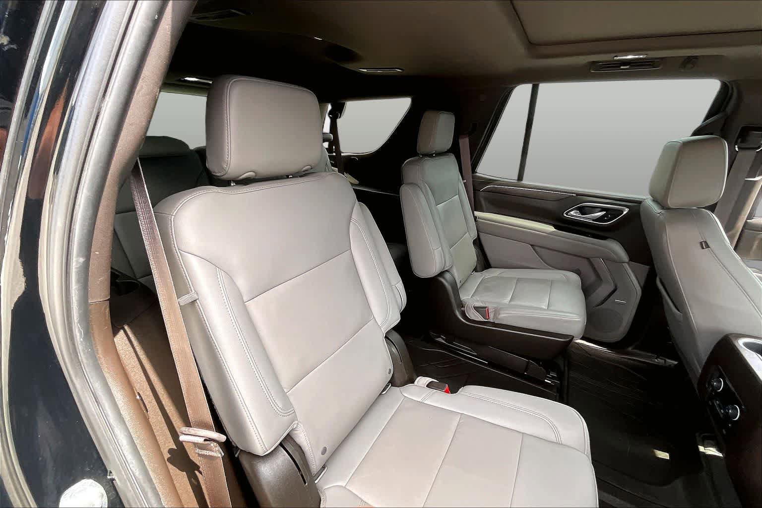 Used 2021 Chevrolet Tahoe LT w/ LT Signature Package RWD image 20