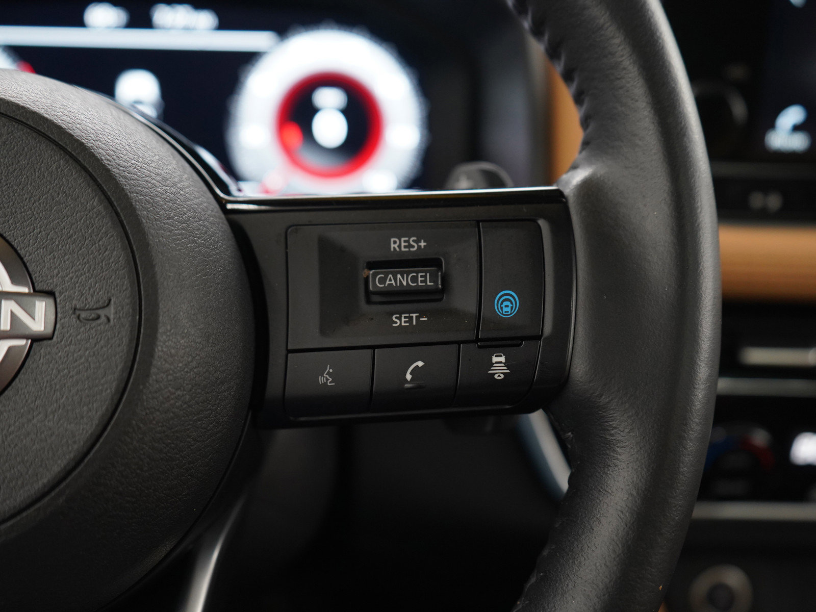 Used 2023 Nissan Rogue Platinum AWD/4WD image 28