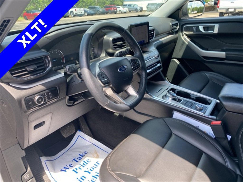 Used 2024 Ford Explorer XLT w/ Equipment Group 202A image 24