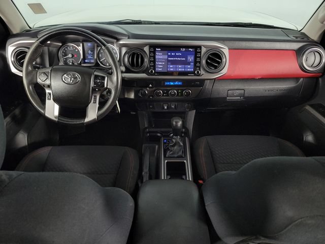 Used 2022 Toyota Tacoma SR5 AWD/4WD image 26