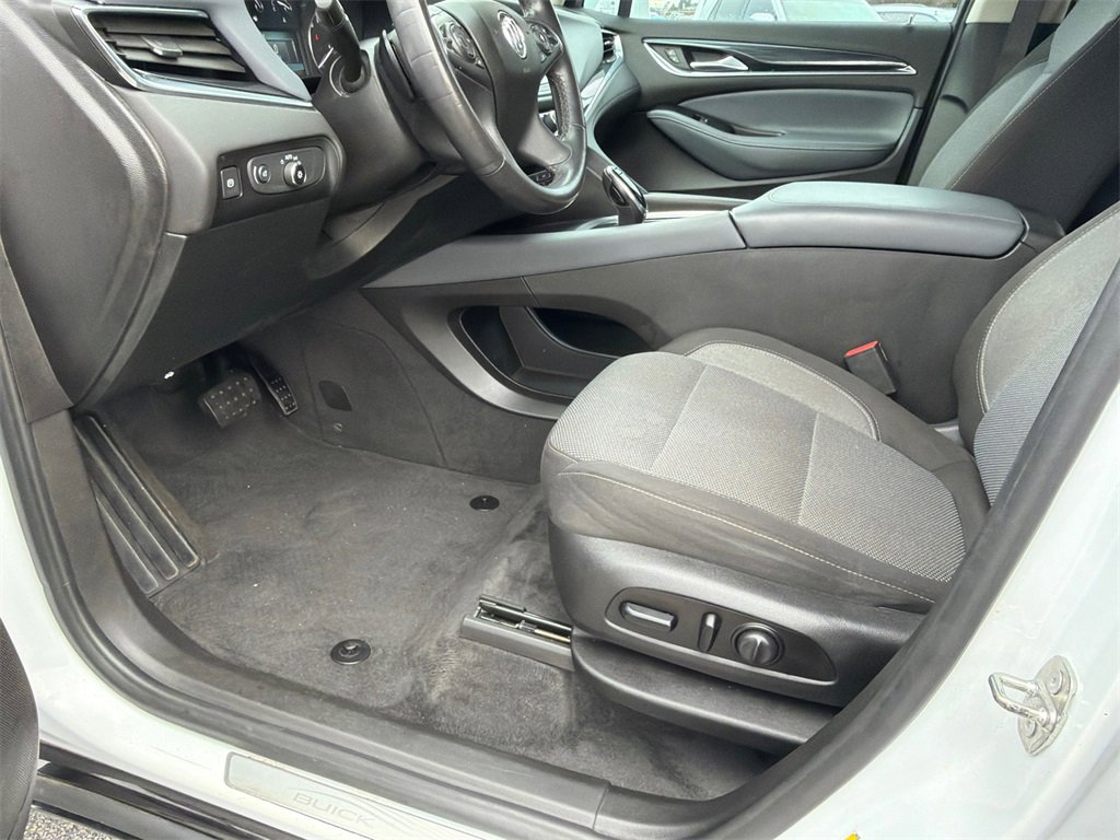 Used 2019 Buick Enclave Preferred image 9