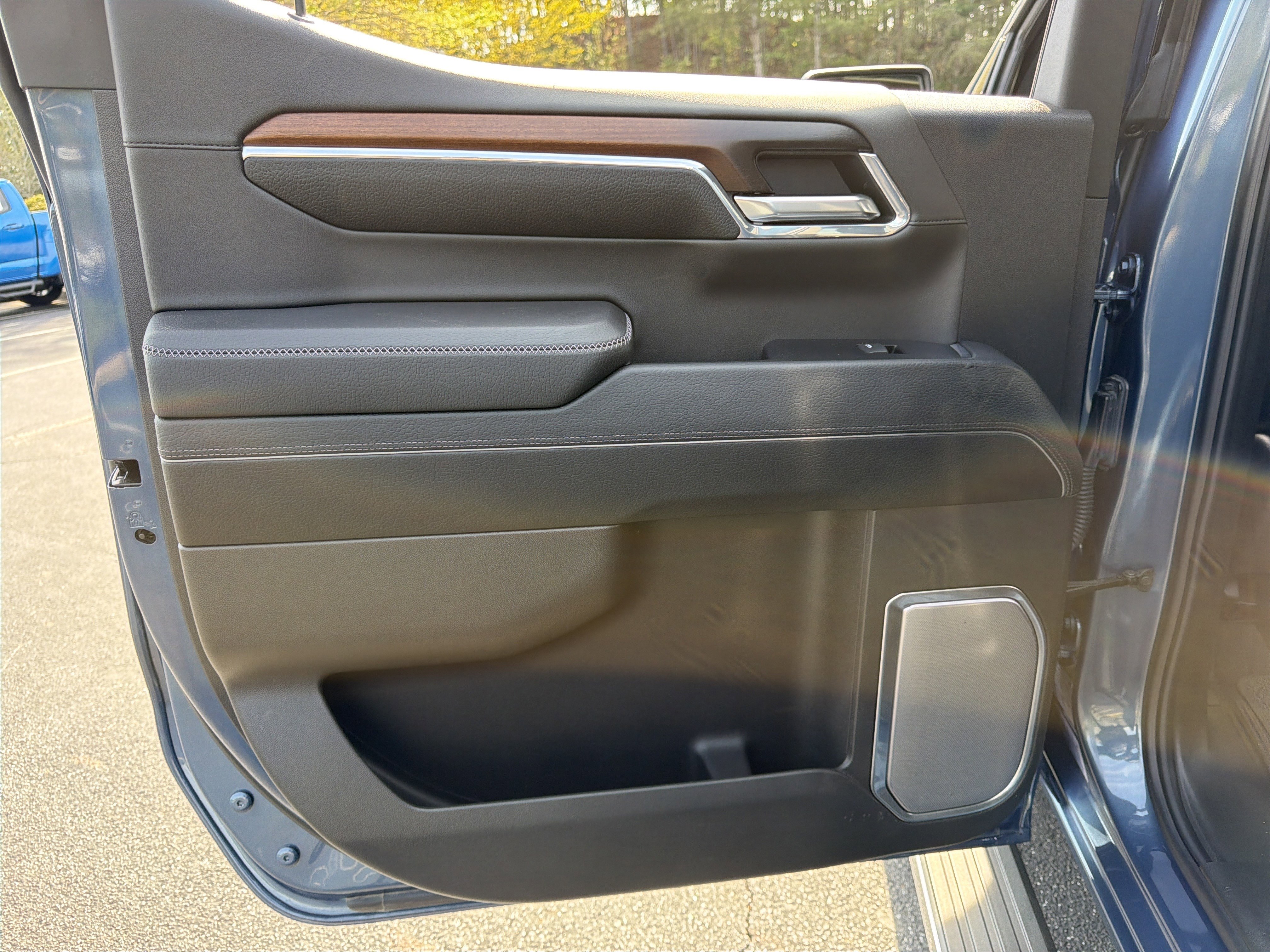 Used 2024 GMC Sierra 1500 Denali w/ Denali Reserve Package AWD/4WD image 20