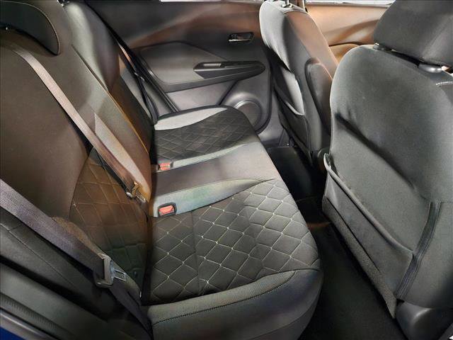 Used 2019 Nissan Kicks SV image 18