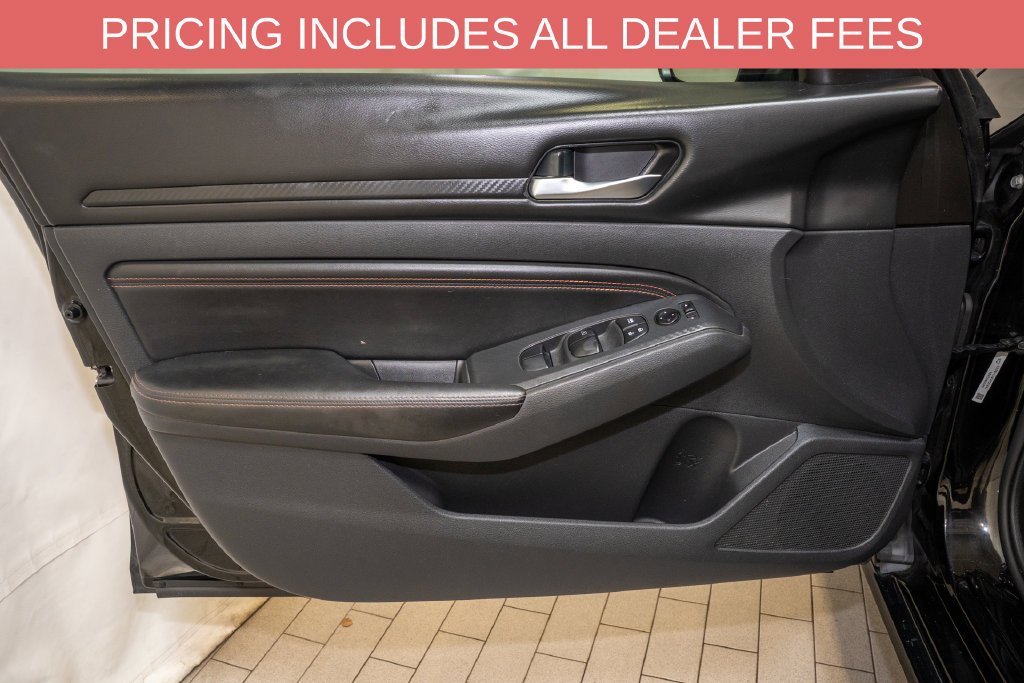 Used 2021 Nissan Altima 2.5 SR FWD image 11