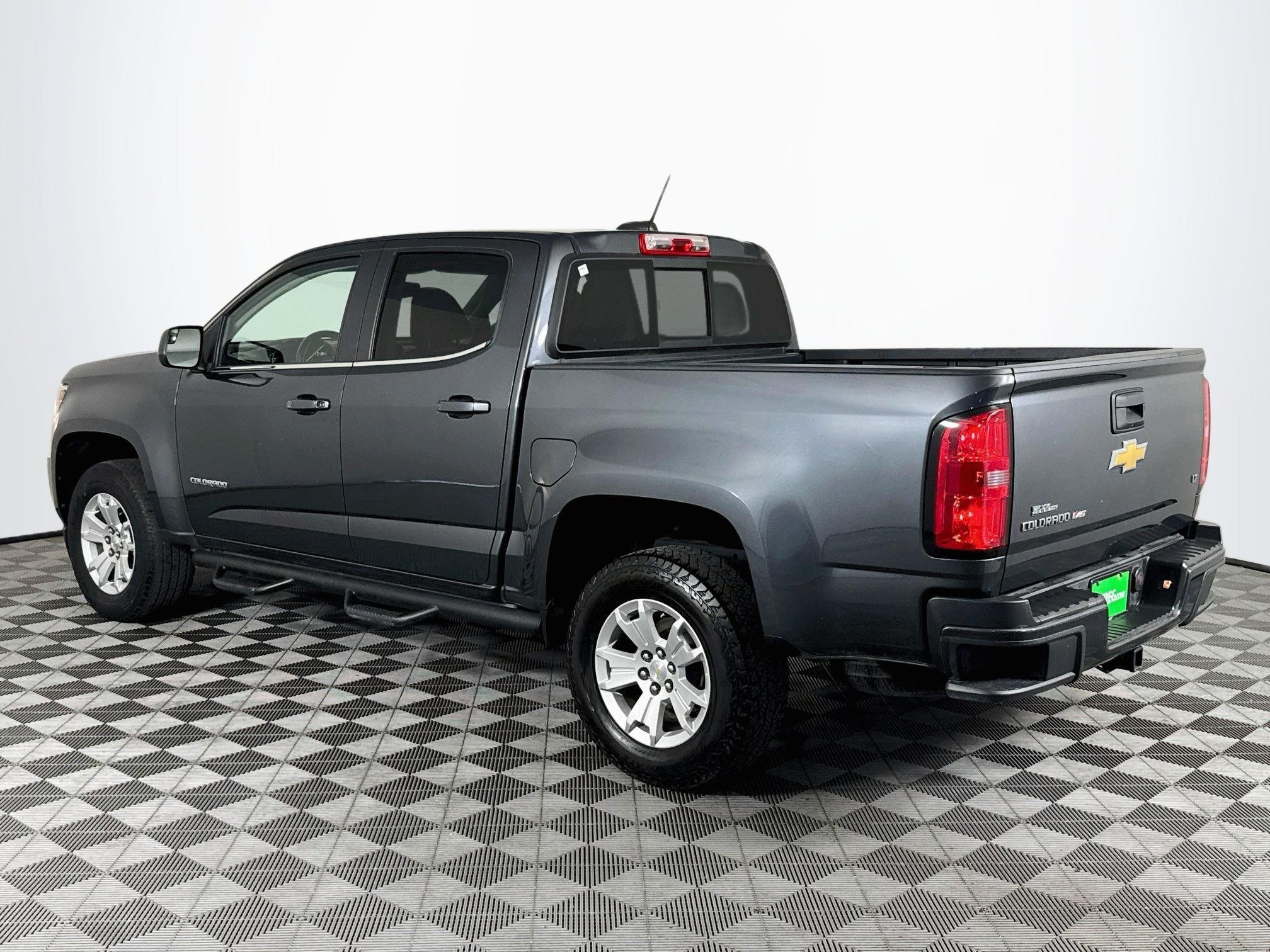 Used 2017 Chevrolet Colorado LT w/ LT Convenience Package RWD image 6