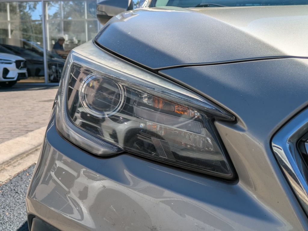 Used 2019 Subaru Outback 2.5i Limited AWD/4WD image 10