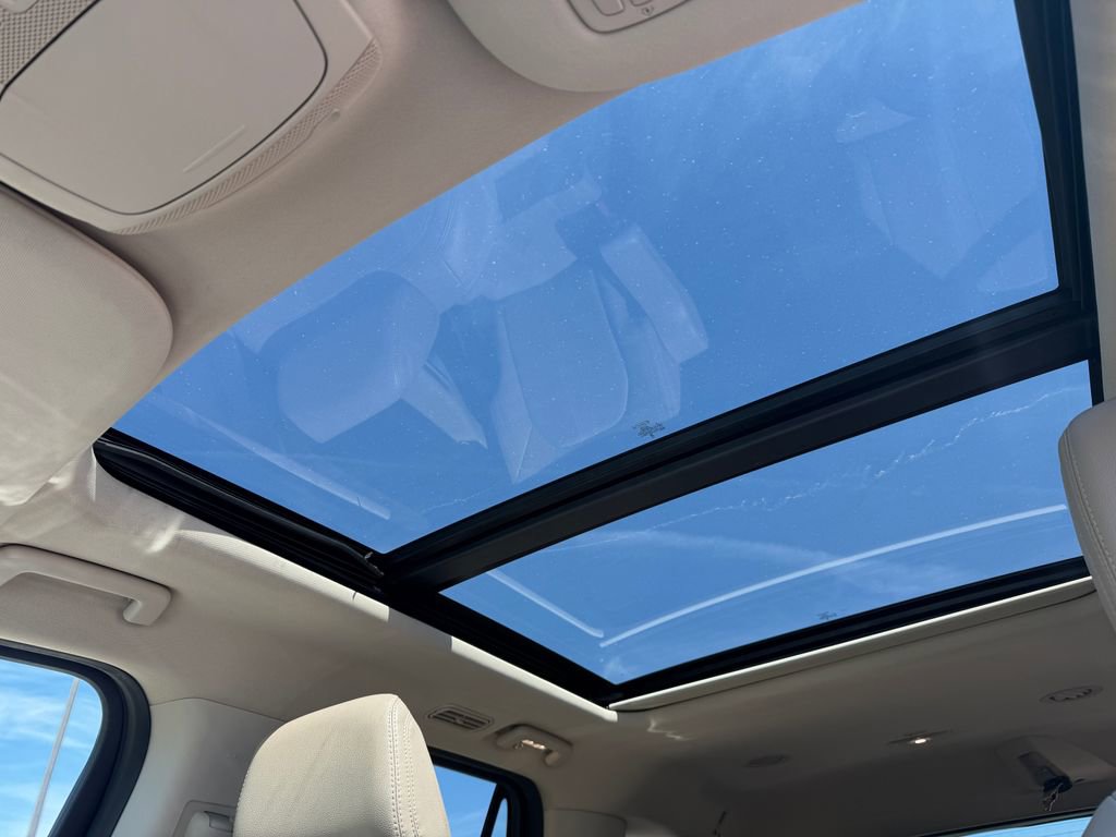 Used 2024 Ford Expedition Limited image 39