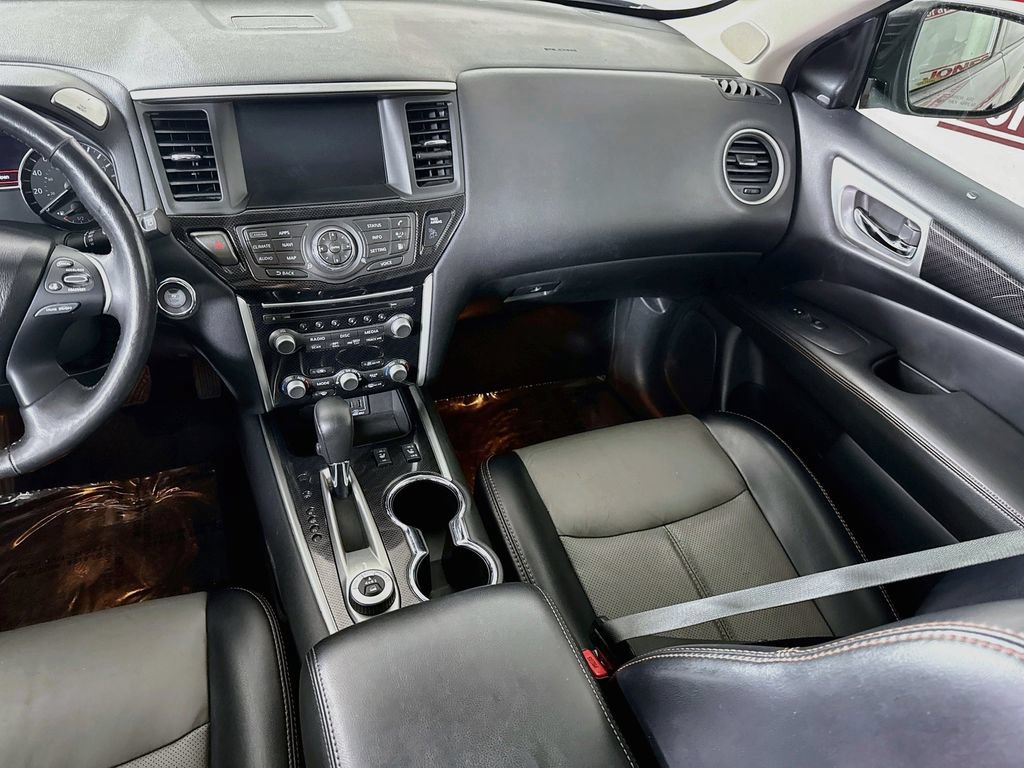 Used 2019 Nissan Pathfinder SL AWD/4WD image 28