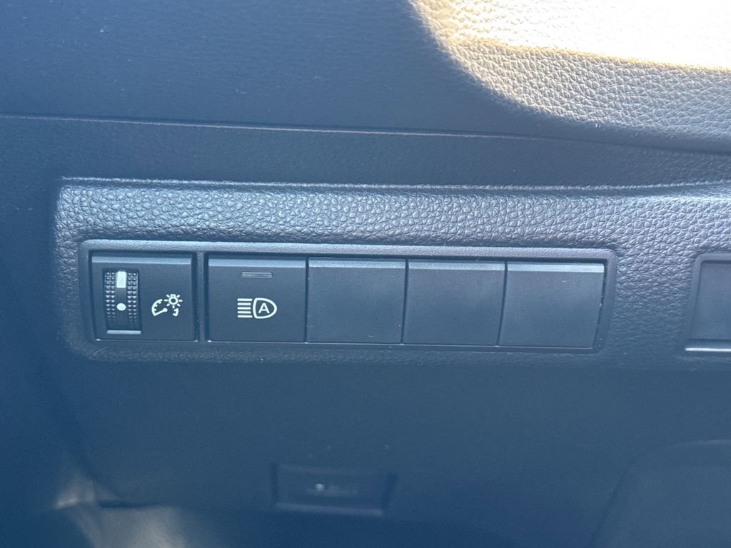 New 2026 Toyota Corolla LE FWD image 34
