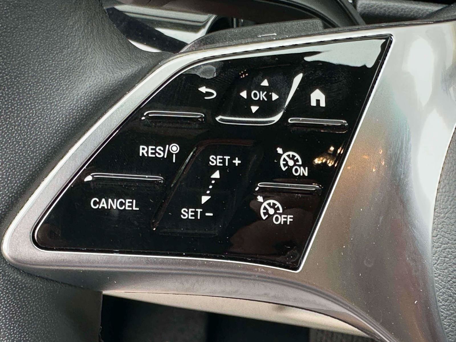 Certified 2025 Mercedes-Benz GLA 250 4MATIC image 18