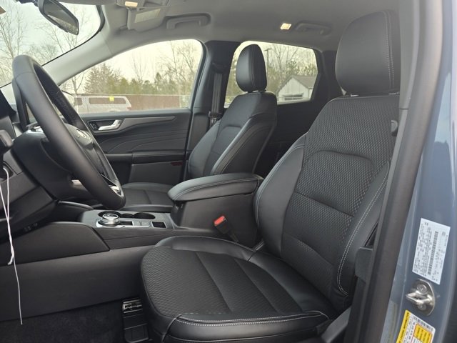 New 2026 Ford Escape SE image 10