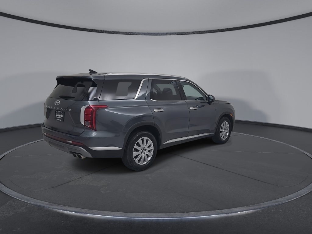 Used 2025 Hyundai Palisade SEL FWD image 16