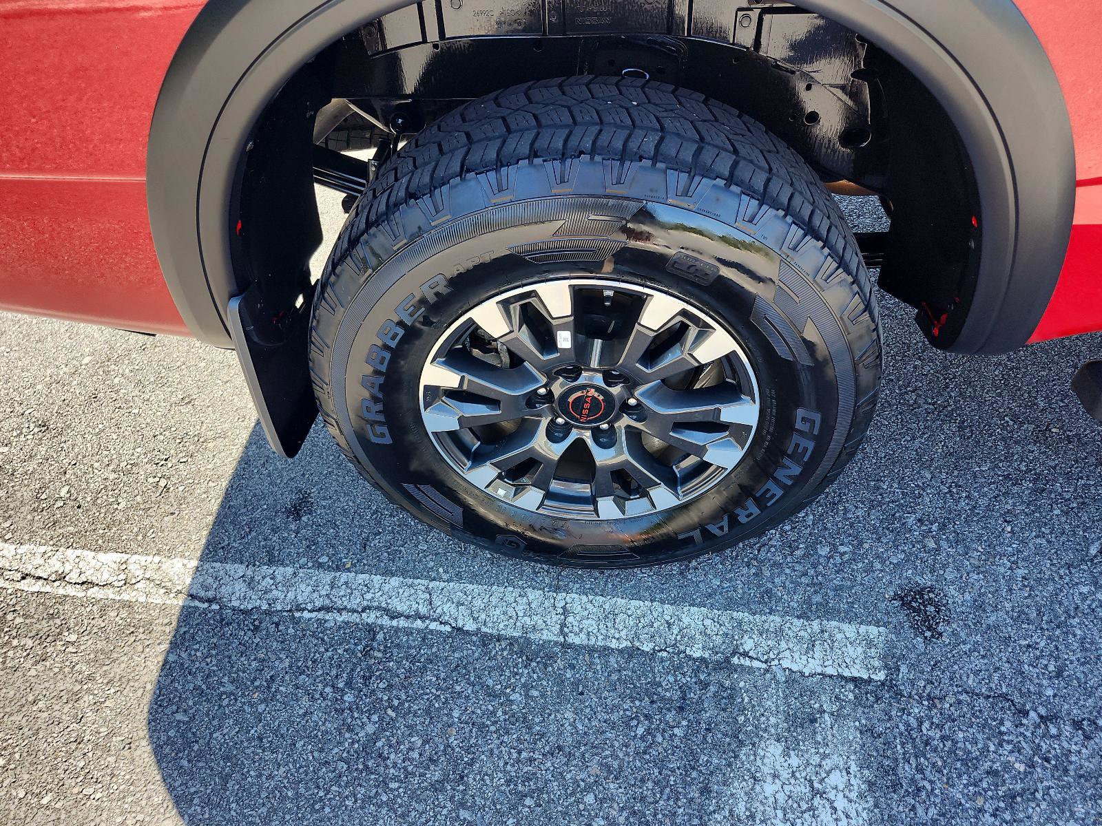 Used 2023 Nissan Titan PRO-4X w/ Pro-4x Convenience Package image 7