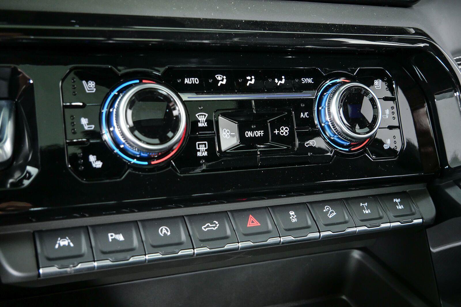New 2026 GMC Sierra 1500 AT4X AWD/4WD image 17